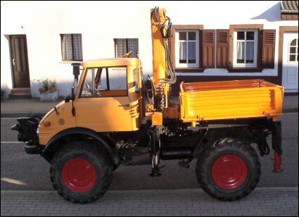 1972 Unimog 406 with a Hiab 550 Crane