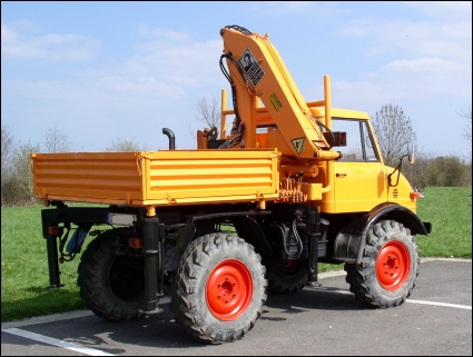 1980 Unimog 406 with a Hiab 650 Crane