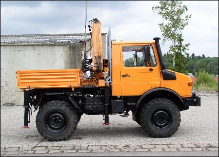 1978 U1000 with a Hiab 650 Crane