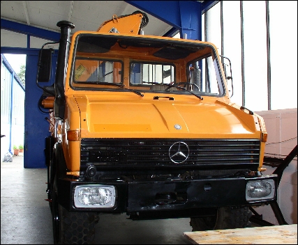 1978 U1000 with a Hiab 650 Crane